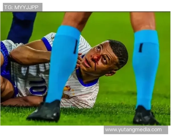 如何应对足球明星的不礼貌行为以维护体育精神与公众形象